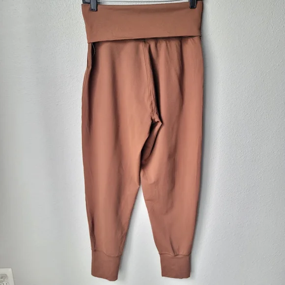 Aerie OFFLINE NEW The Hugger High Rise Foldover Jogger Size Small Color Brown - Picture 4 of 7